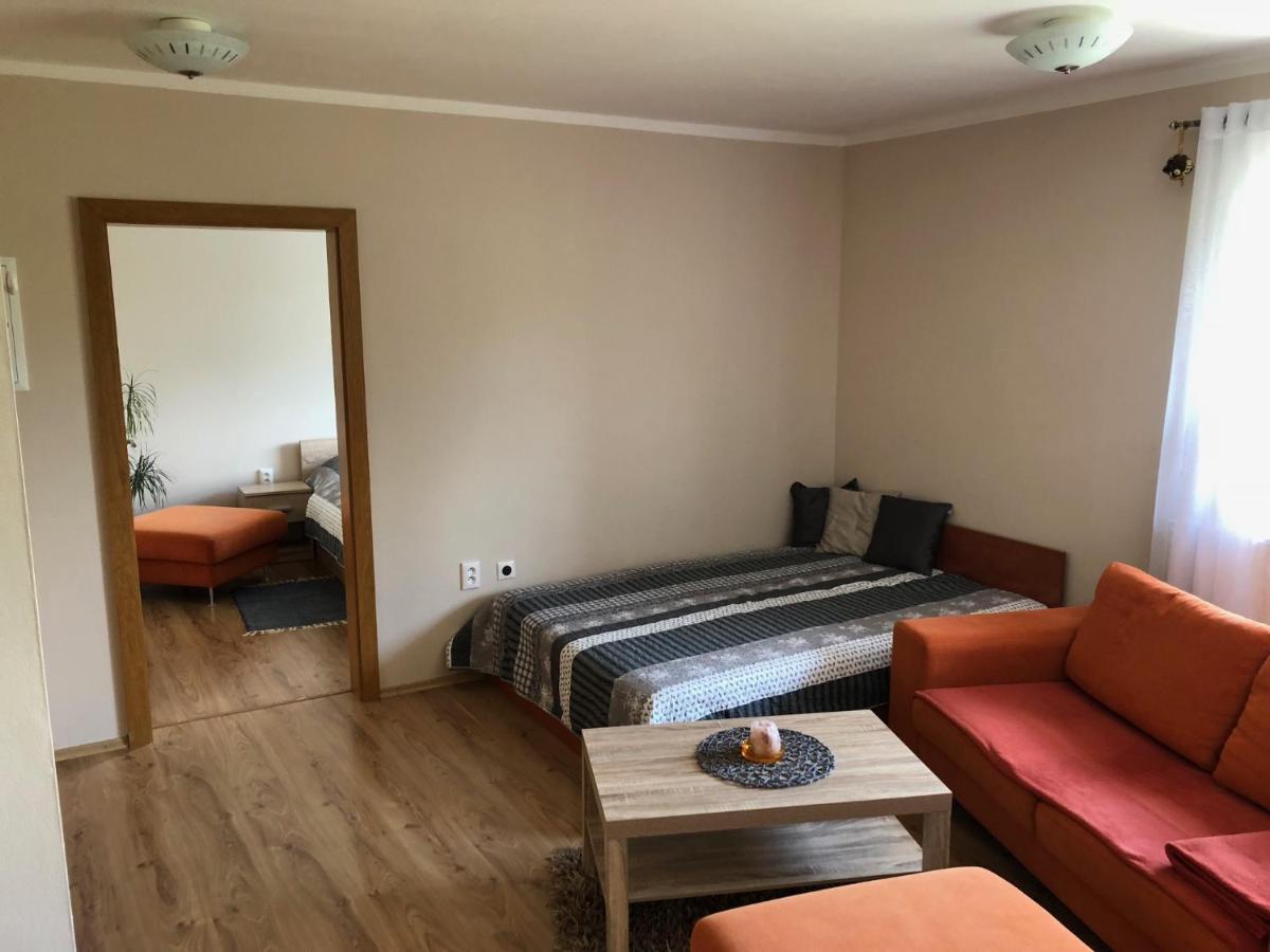 Ferienwohnung Beska Bešeňová Exterior foto